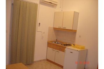 Šeiminis pensionas Brodarica 1
